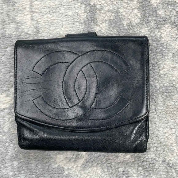 CHANEL Handbags - Chanel Caviar Skin Black Leather CC Bifold Compact Wallet Luxury Designer